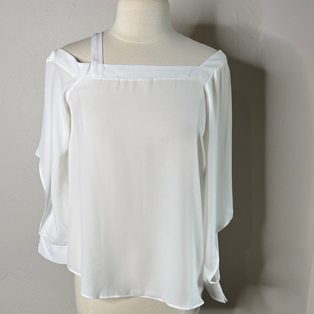 Elegant Krisa White Cold Shoulder Open Sleeve Top